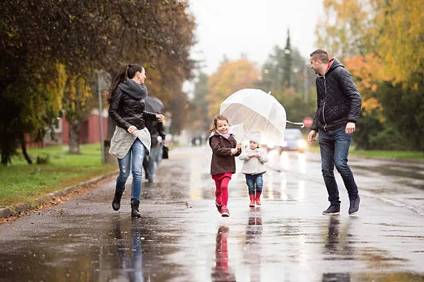 Best Family Travel Activities for Rainy Days | Indoor Fun & Tips